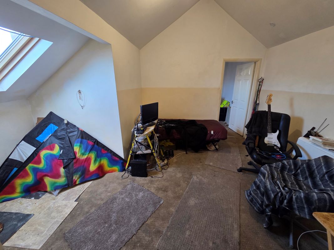 Flat 6,, 437 Cannock Road, Hednesford, Cannock, Staffordshire, WS12 4AE