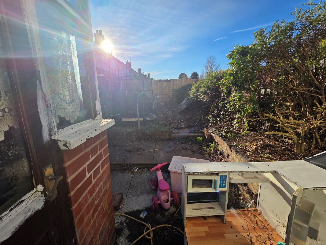 106 Throne Road, Rowley Regis, West Midlands, B65 9LB