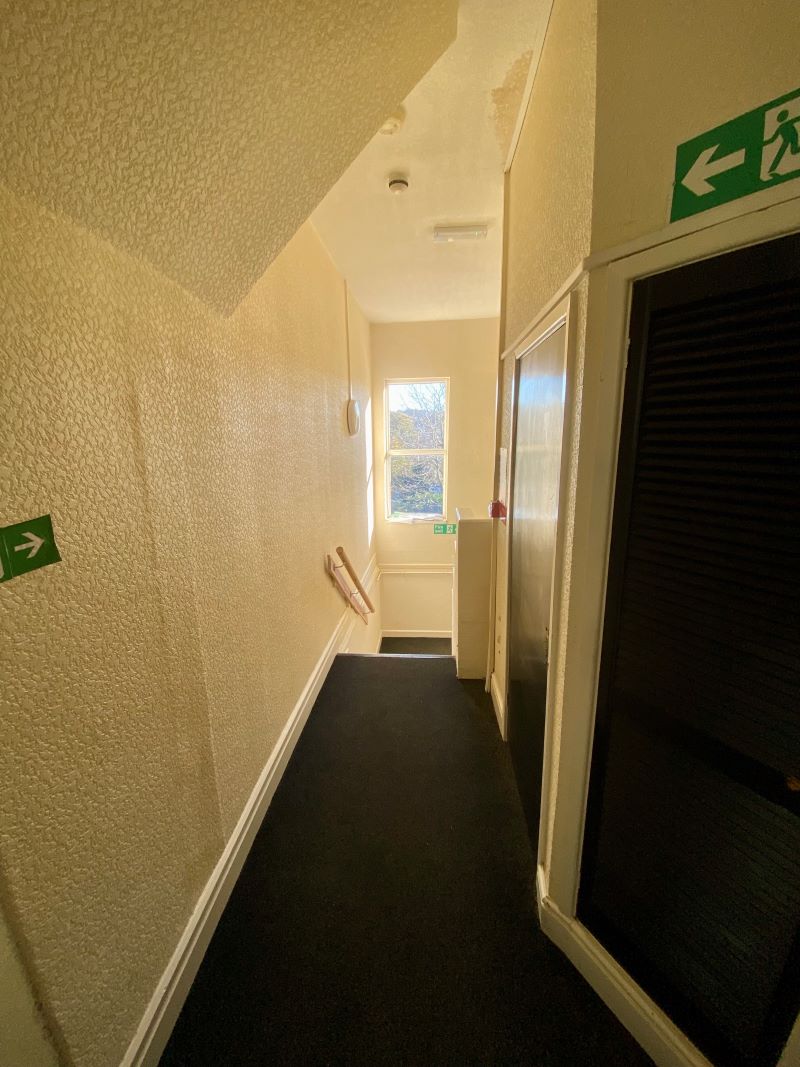 Flat 2,, 437 Cannock Road, Hednesford, Cannock, Staffordshire, WS12 4AE