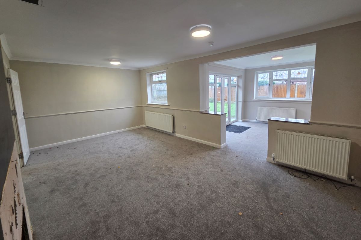 42 Queensway, Castle Donington, Derby, Derbyshire, DE74 2XQ