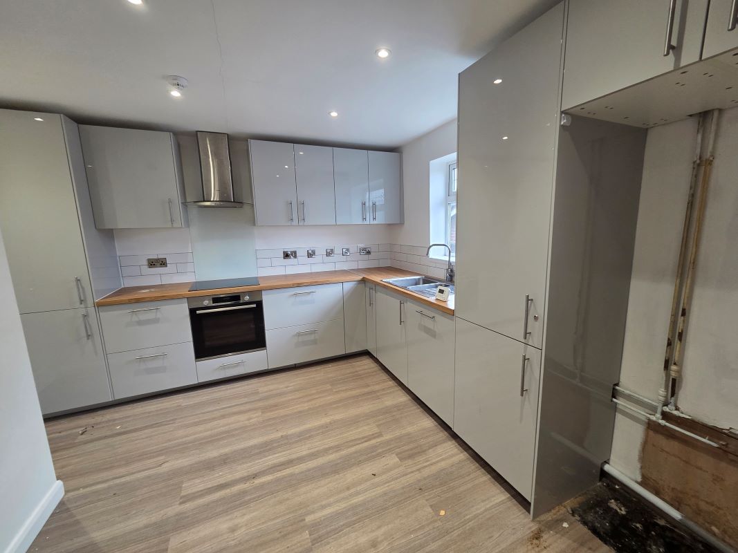 42 Queensway, Castle Donington, Derby, Derbyshire, DE74 2XQ