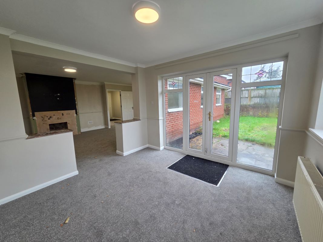 42 Queensway, Castle Donington, Derby, Derbyshire, DE74 2XQ