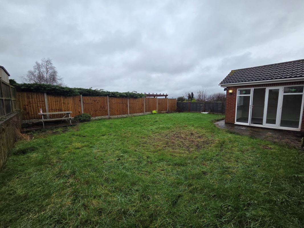 42 Queensway, Castle Donington, Derby, Derbyshire, DE74 2XQ