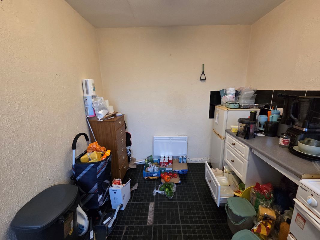 69 Wheatsheaf Road, Tividale, Oldbury, West Midlands, B69 1SL