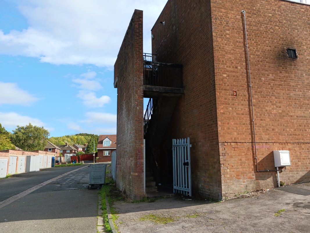 69 Wheatsheaf Road, Tividale, Oldbury, West Midlands, B69 1SL