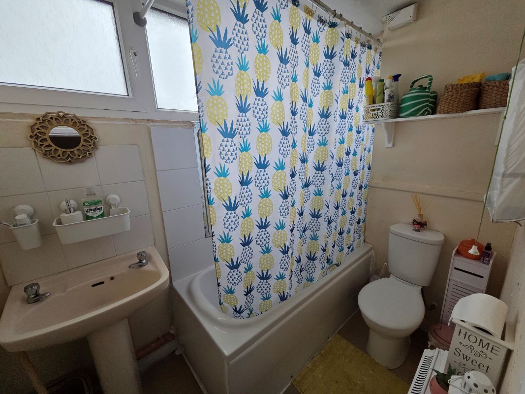 69B Wheatsheaf Road, Tividale, Oldbury, West Midlands, B69 1SL