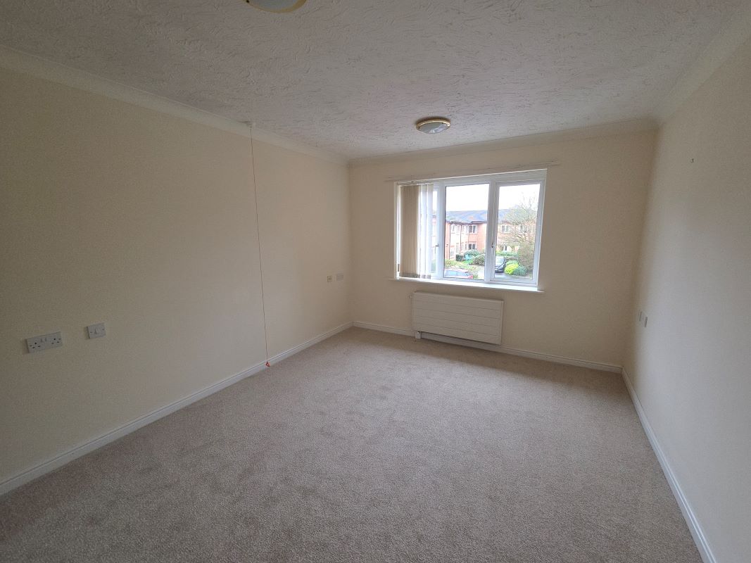 Apartment 36 Kingsford Court, 125 Ulleries Road, Solihull, West Midlands, B92 8DT