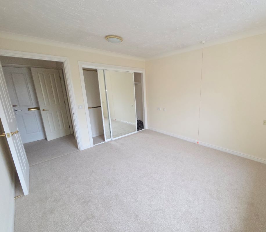 Apartment 36 Kingsford Court, 125 Ulleries Road, Solihull, West Midlands, B92 8DT