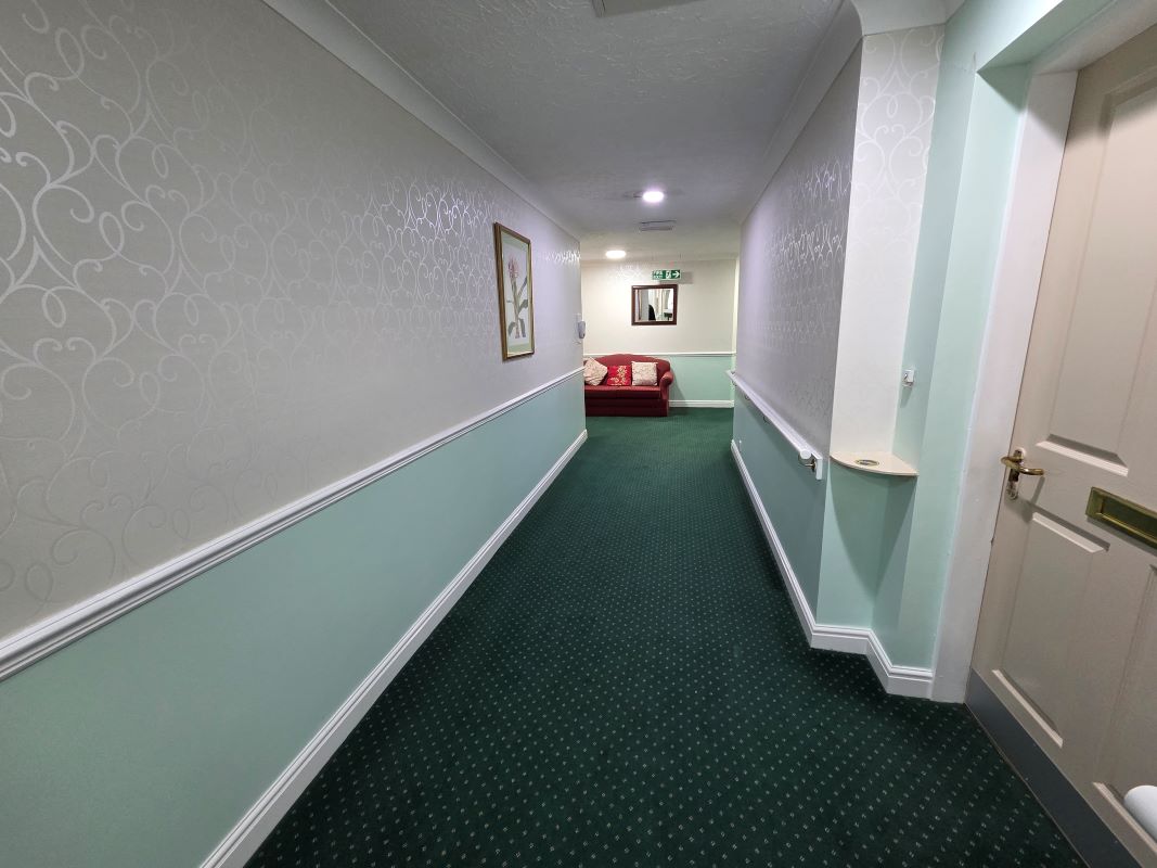 Apartment 36 Kingsford Court, 125 Ulleries Road, Solihull, West Midlands, B92 8DT