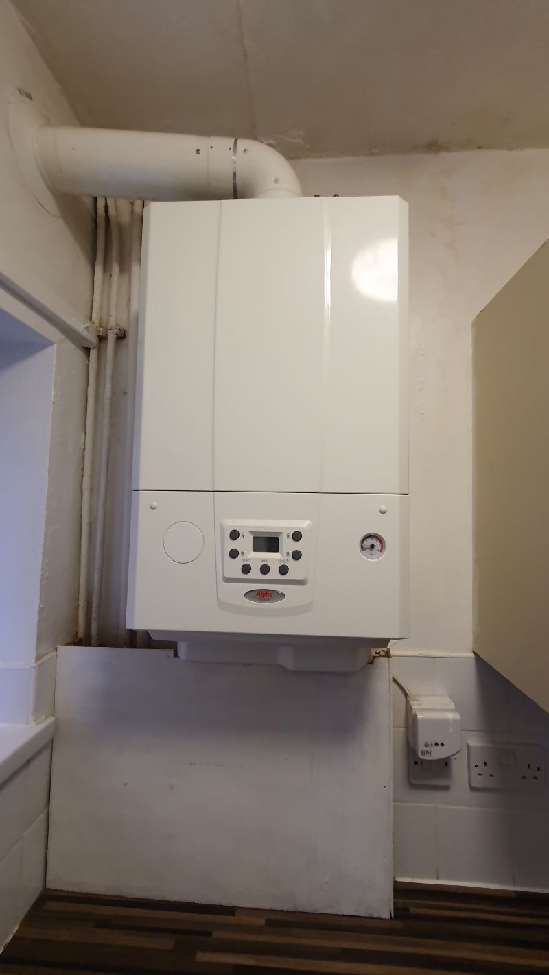 40 Valley Road, Lye, Stourbridge, West Midlands, DY9 8JE