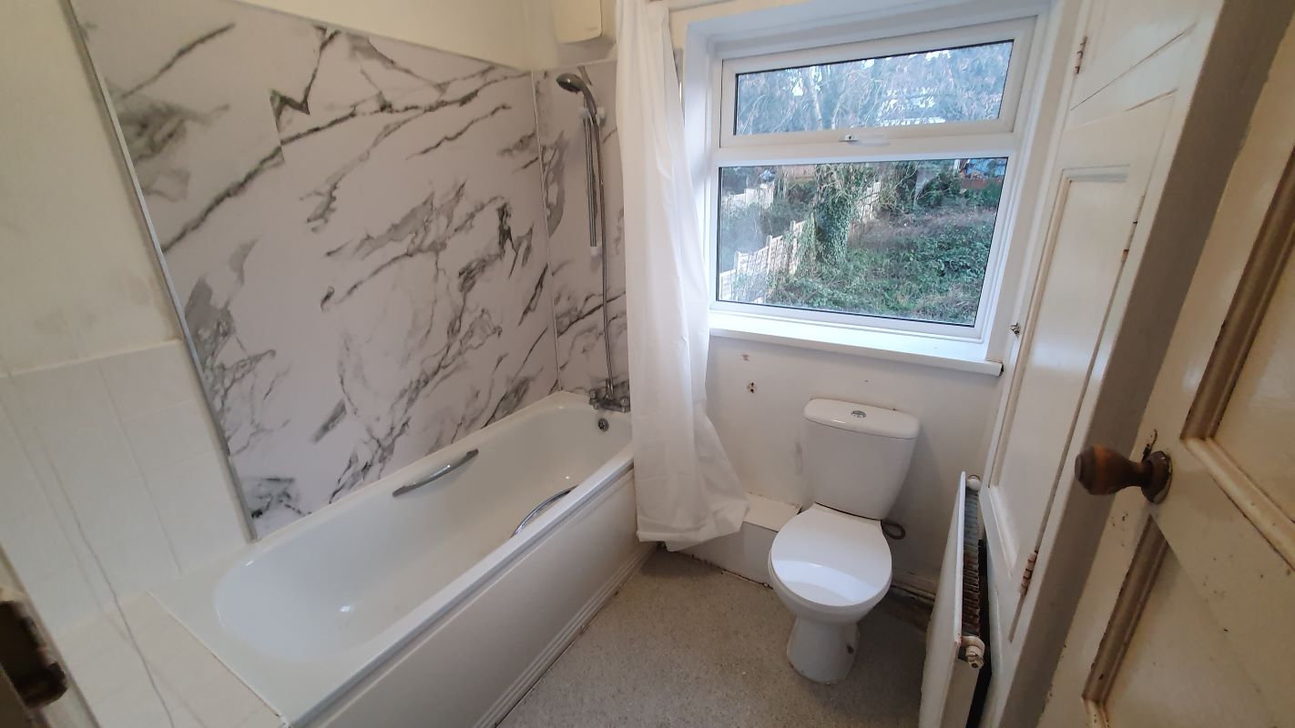 40 Valley Road, Lye, Stourbridge, West Midlands, DY9 8JE