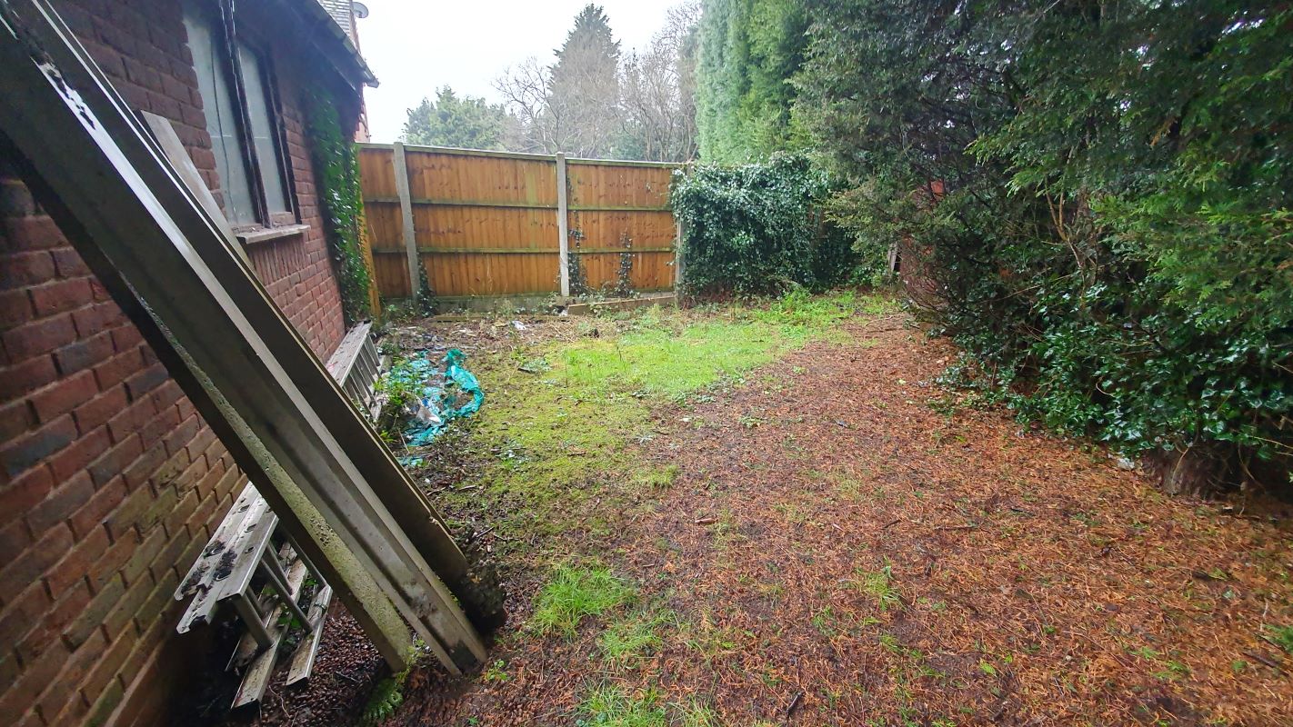 5 The Hedgerows, Shortbutts Lane, Lichfield, Staffordshire, WS14 9BU