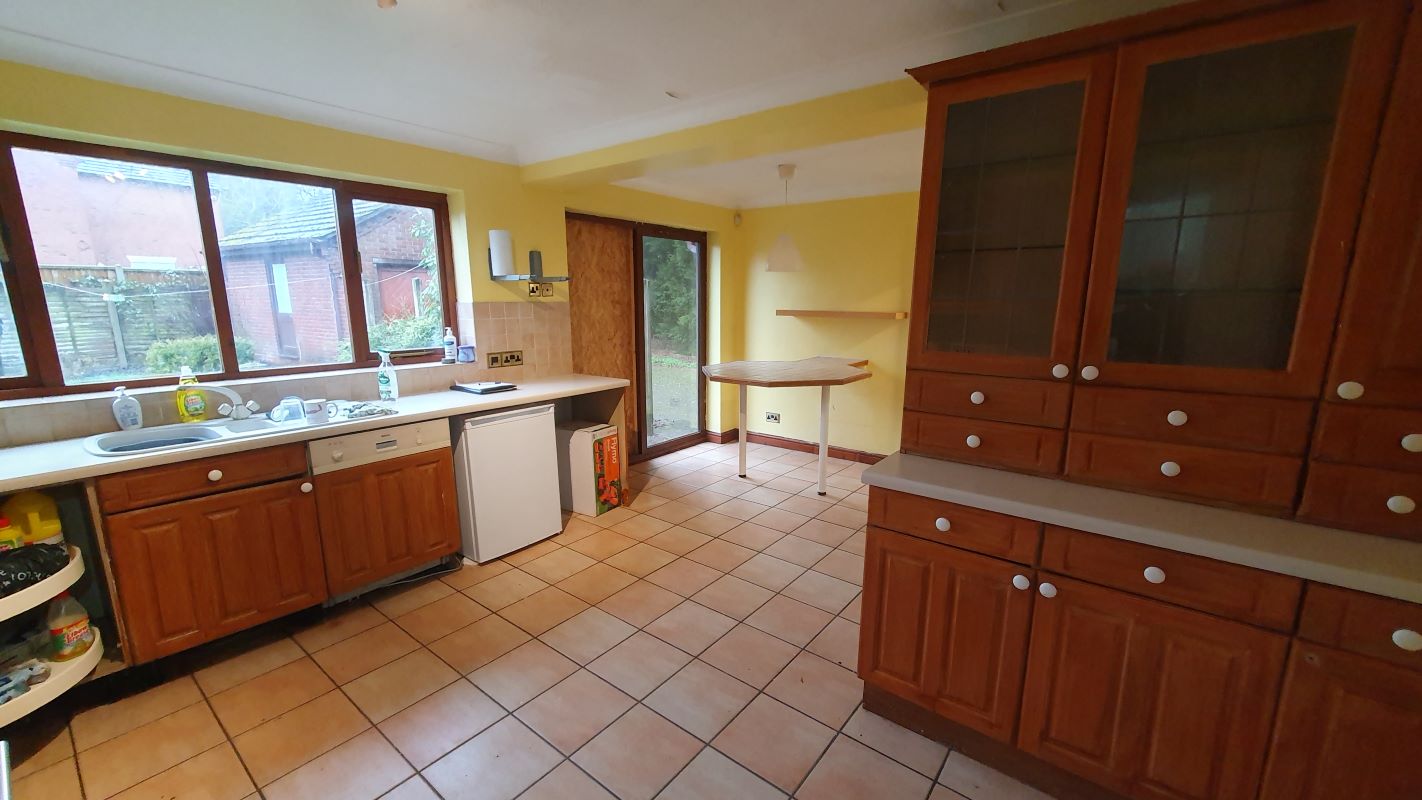 5 The Hedgerows, Shortbutts Lane, Lichfield, Staffordshire, WS14 9BU