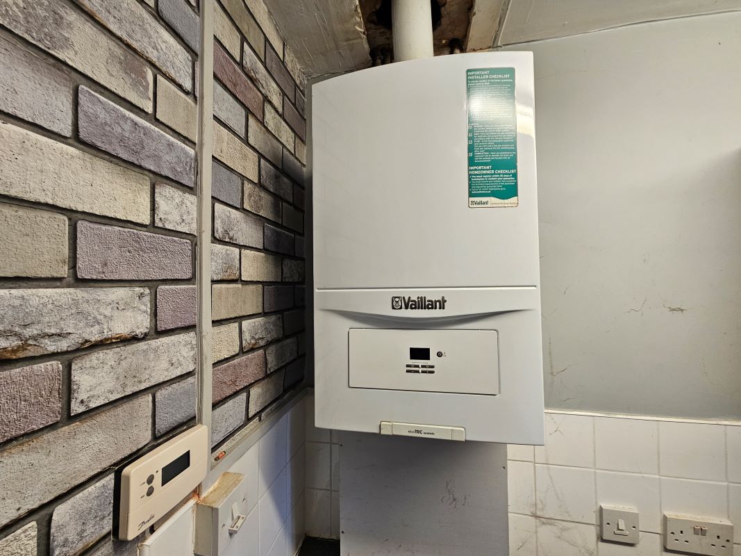 186A Stephenson Avenue, Walsall, West Midlands, WS2 7DU