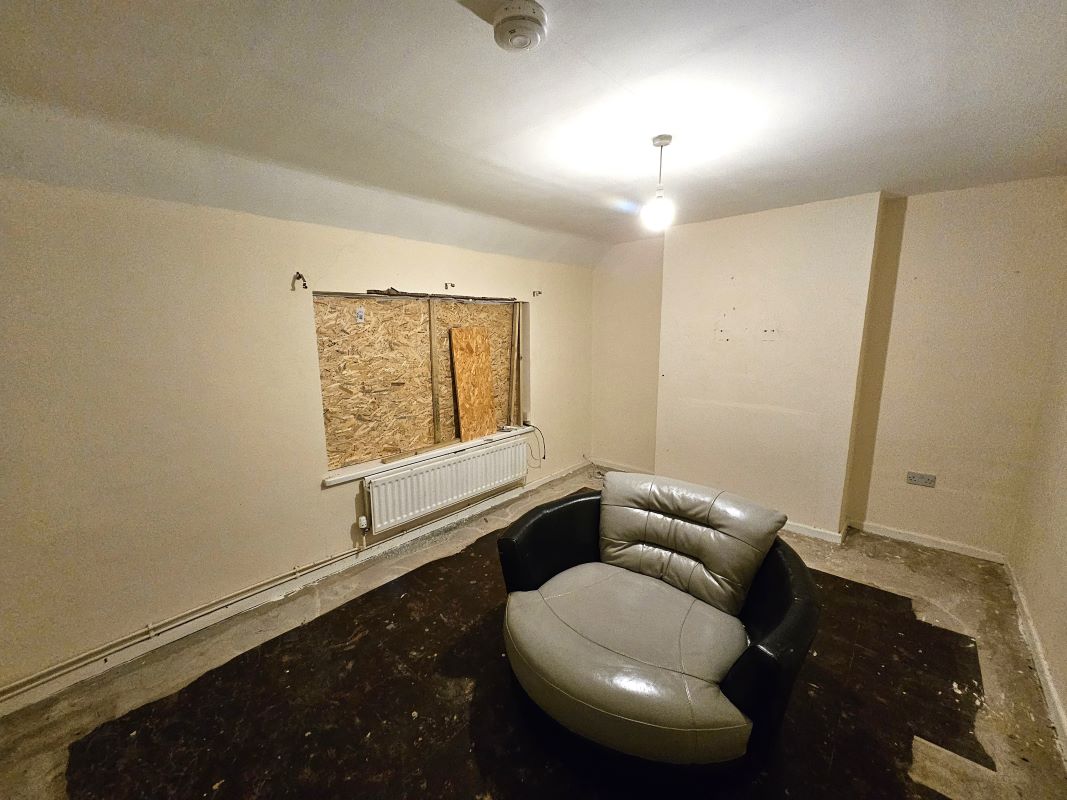 186A Stephenson Avenue, Walsall, West Midlands, WS2 7DU