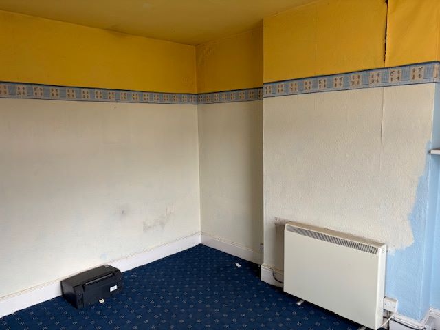 200 Hednesford Road, Heath Hayes, Cannock, Staffordshire, WS12 3DZ