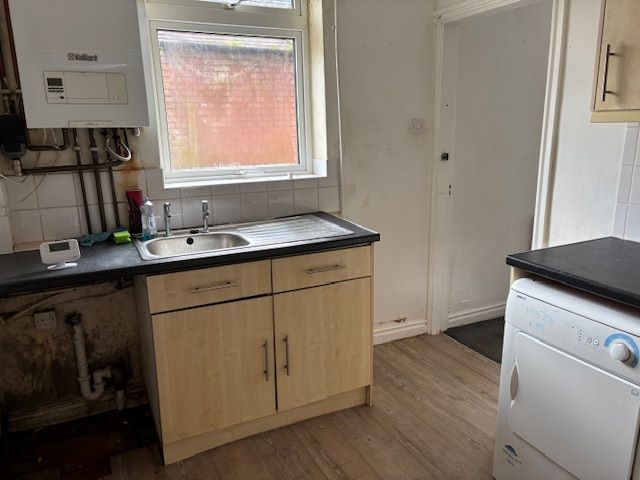 200A Hednesford Road, Heath Hayes, Cannock, Staffordshire, WS12 3DZ