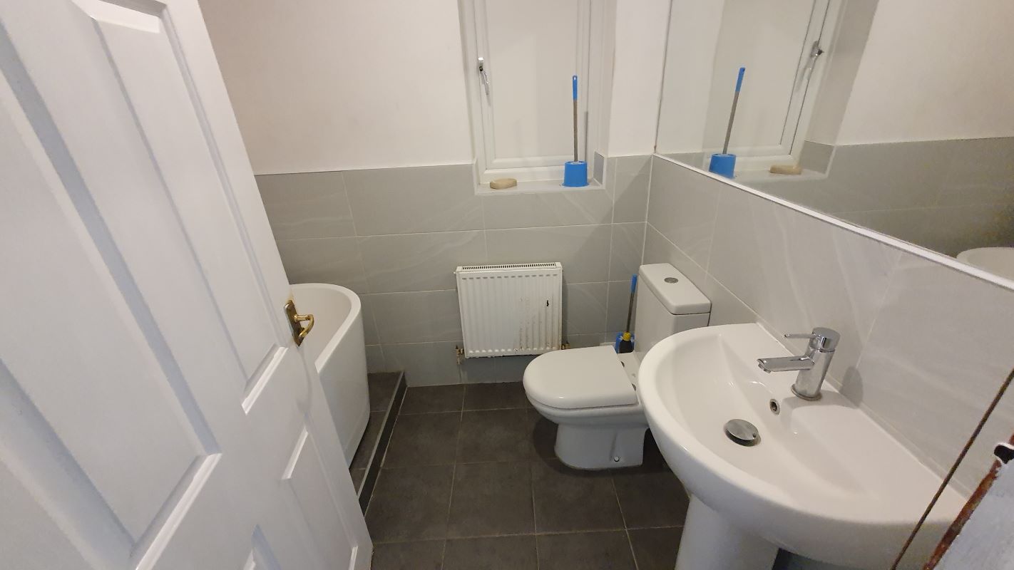 5 The Hedgerows, Shortbutts Lane, Lichfield, Staffordshire, WS14 9BU