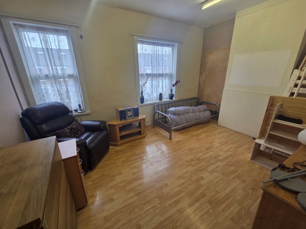 329 Shaftmoor Lane, Hall Green, Birmingham, B28 8SJ