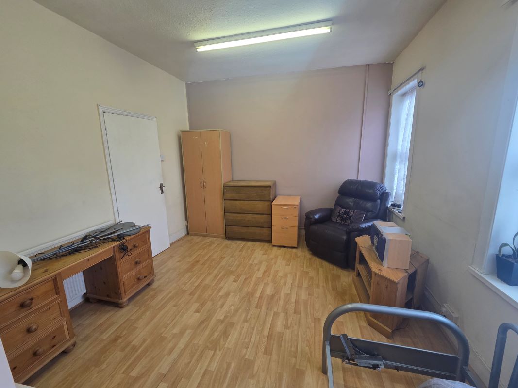 329 Shaftmoor Lane, Hall Green, Birmingham, B28 8SJ