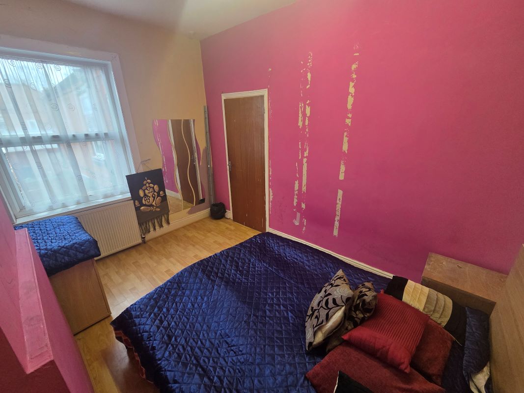 329 Shaftmoor Lane, Hall Green, Birmingham, B28 8SJ