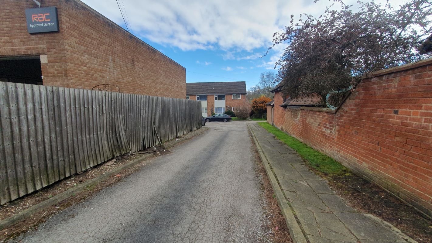 8 Houghton Court, Priory Road, Hall Green, Birmingham, West Midlands, B28 0TA