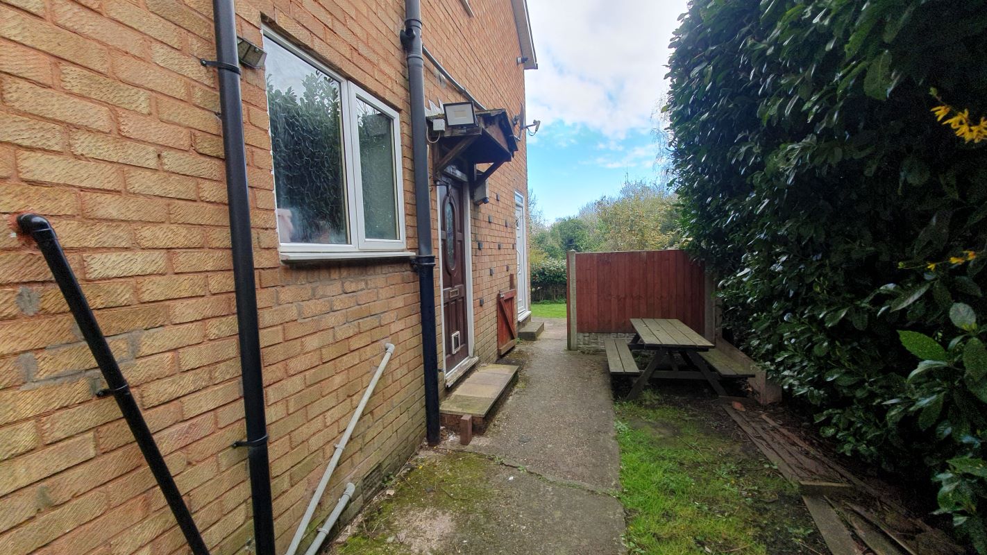 8 Houghton Court, Priory Road, Hall Green, Birmingham, West Midlands, B28 0TA