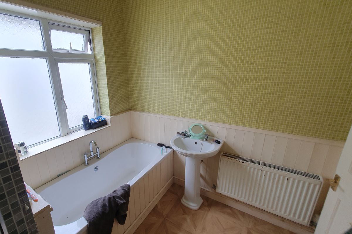 182 High Street, Chasetown, Burntwood, Staffordshire, WS7 3XH