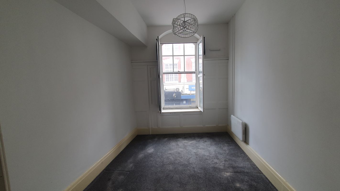 28 Bridge Street, Walsall, West Midlands, WS1 1HR