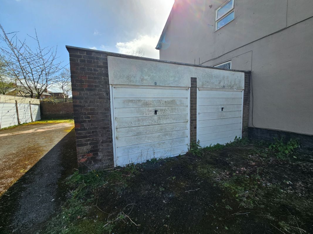 10x Garages at Louis Court, South Road, Smethwick, Sandwell, B67 7BT