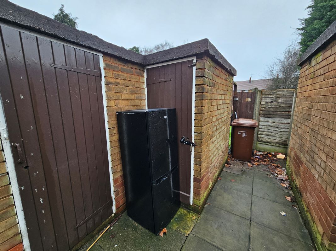186A Stephenson Avenue, Walsall, West Midlands, WS2 7DU