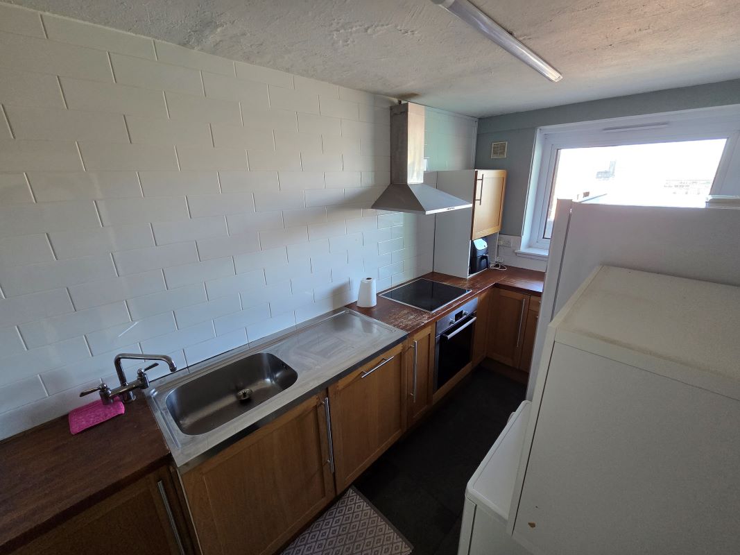 Flat 134 Cleveland Tower, Holloway Head, Birmingham, West Midlands, B1 1UE