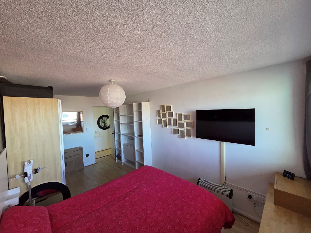 Flat 134 Cleveland Tower, Holloway Head, Birmingham, West Midlands, B1 1UE