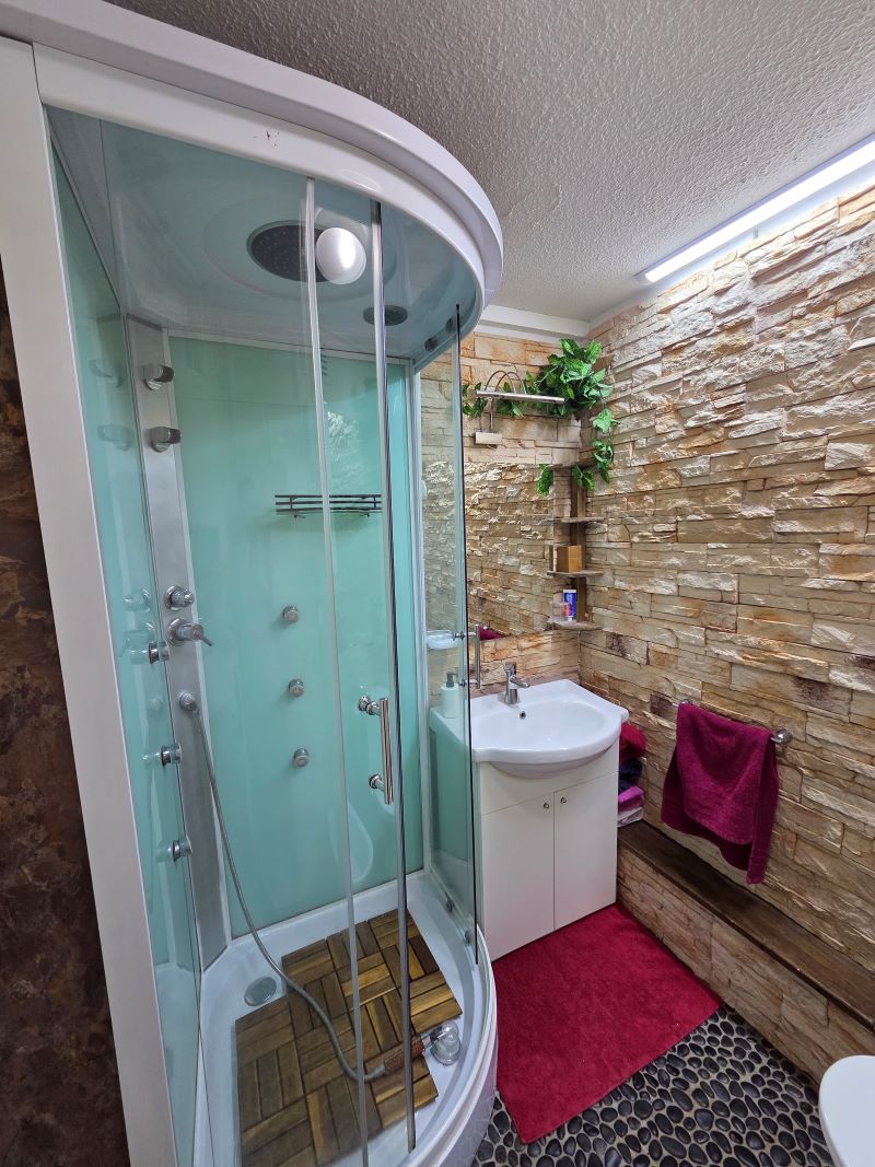 Flat 134 Cleveland Tower, Holloway Head, Birmingham, West Midlands, B1 1UE