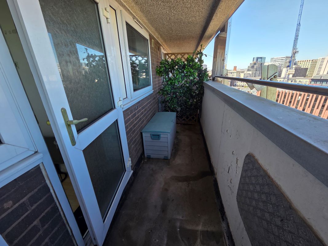 Flat 134 Cleveland Tower, Holloway Head, Birmingham, West Midlands, B1 1UE