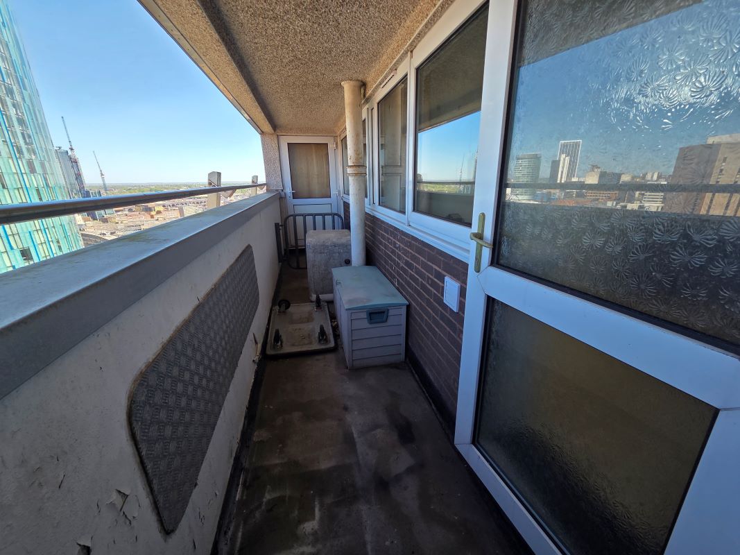 Flat 134 Cleveland Tower, Holloway Head, Birmingham, West Midlands, B1 1UE