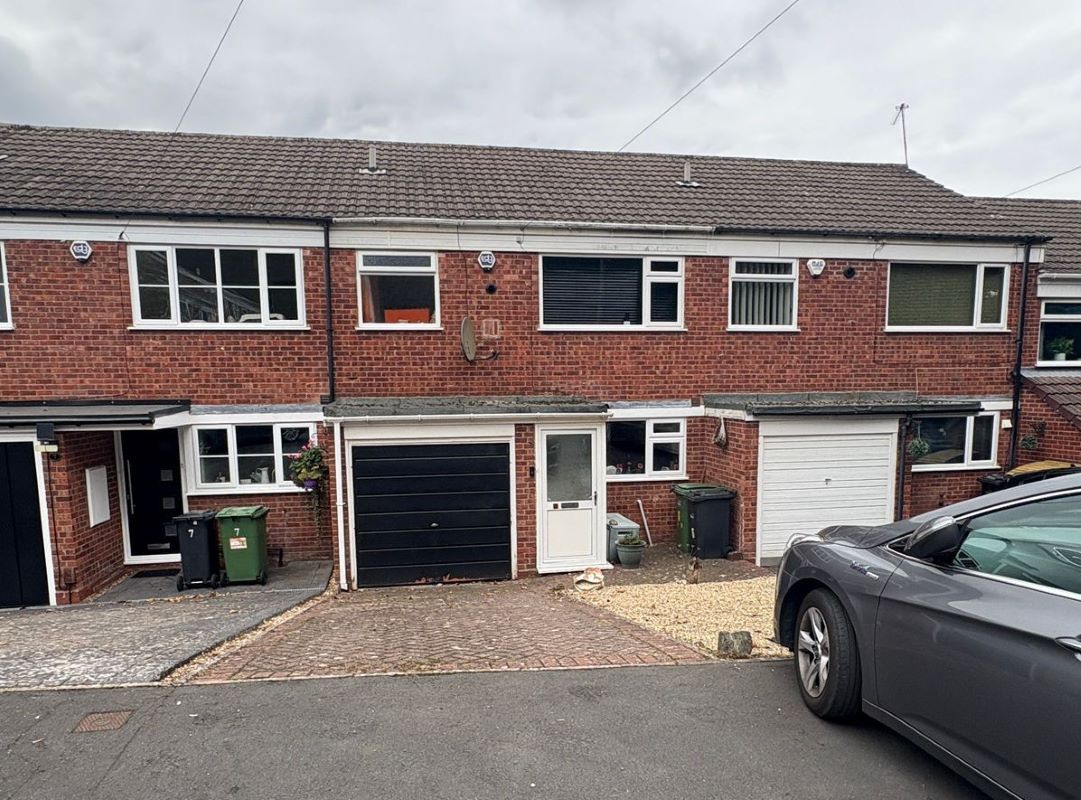 FGR's, 1, 5 & 6 & Land at 3 High Leasowes, Halesowen, West Midlands, B63 4BN