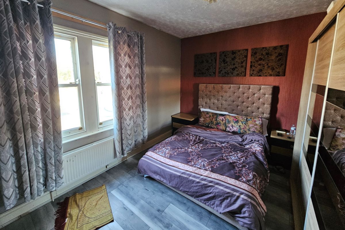 12 Bearwood Road, Smethwick, West Midlands, B66 4HH