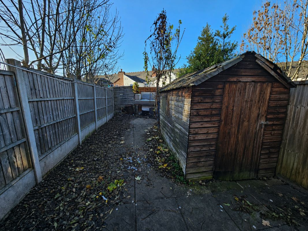 16 Bearwood Road, Smethwick, West Midlands, B66 4HH