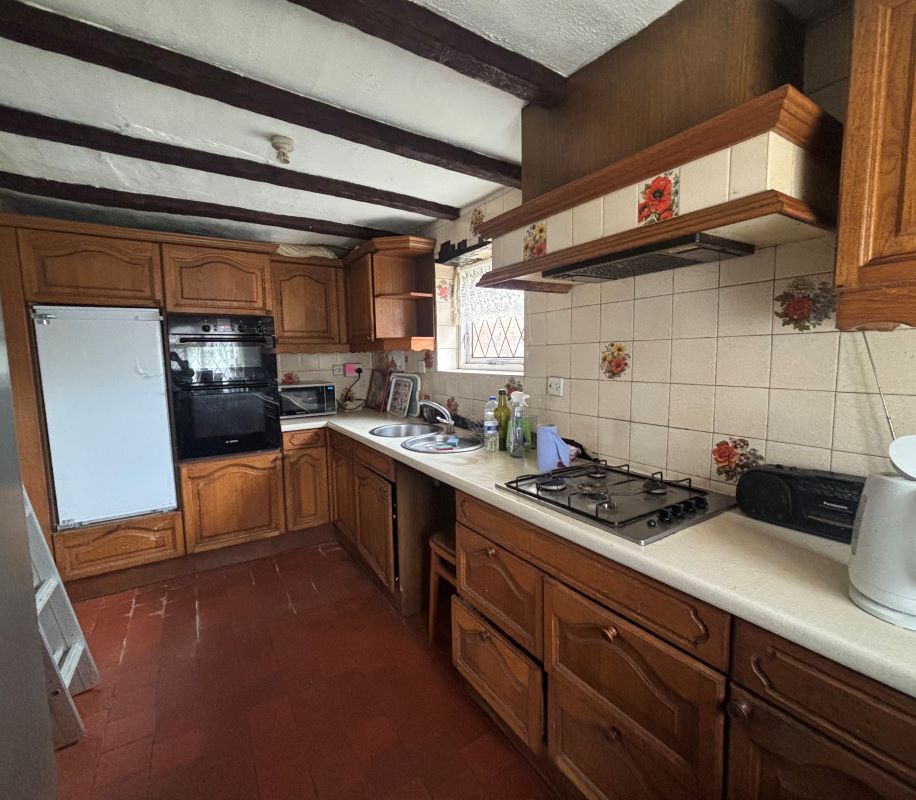 Black Lees Farm,, Wolverhampton Road, Shareshill, Wolverhampton, West Mids, WV10 7LY