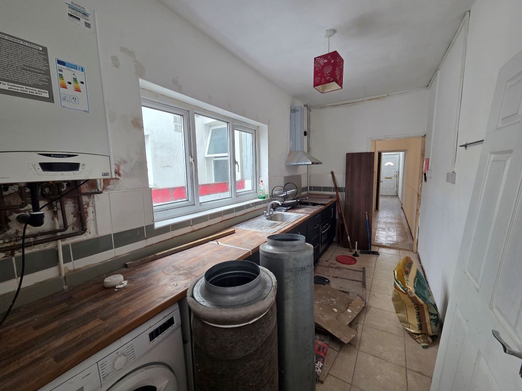 15 Coronation Road, Coventry, West Midlands, CV1 5BW
