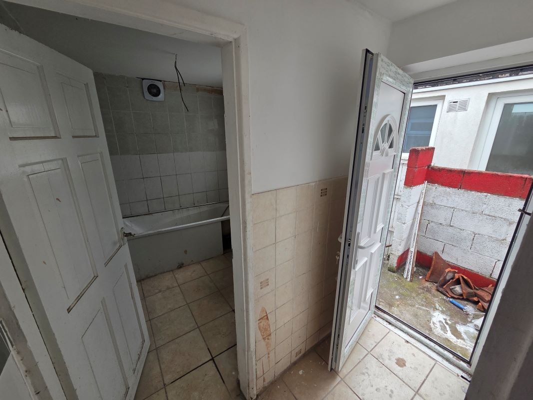 15 Coronation Road, Coventry, West Midlands, CV1 5BW