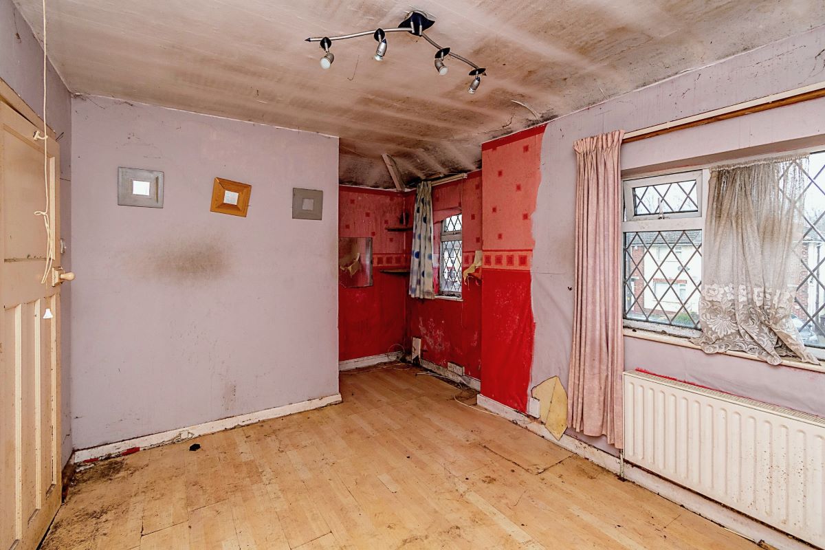 10 Crathorne Avenue, Wolverhampton, West Midlands, WV10 6BT