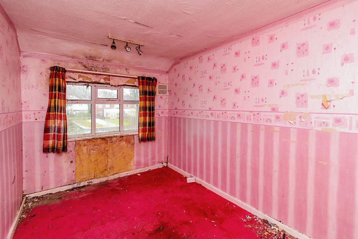 10 Crathorne Avenue, Wolverhampton, West Midlands, WV10 6BT