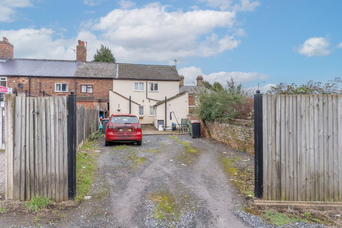 52 Mill Bank, Wellington, Telford, Shropshire, TF1 1SD