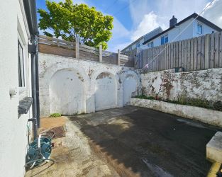 8 Prospect Place, Llanbadarn Fawr, Aberystwyth, Dyfed, SY23 3SQ