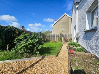 8 Prospect Place, Llanbadarn Fawr, Aberystwyth, Dyfed, SY23 3SQ