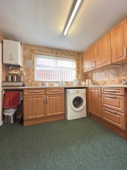 9 Matlock Avenue, Dawley, Telford, Shropshire, TF4 2DH