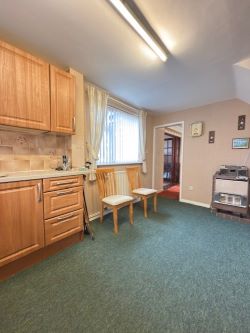 9 Matlock Avenue, Dawley, Telford, Shropshire, TF4 2DH