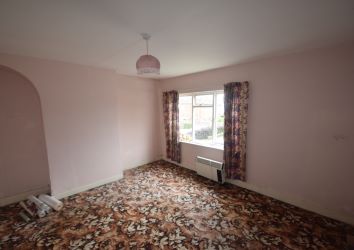 5 Newtown, Newport, Shropshire, TF10 7HT